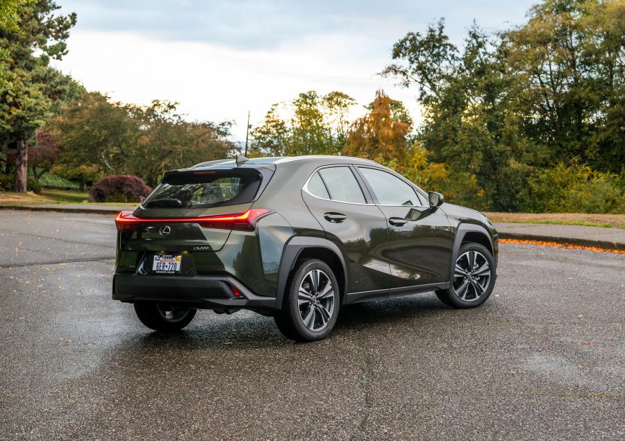  Lexus UX200 2019 года  (NA) (фото 4 из 32)